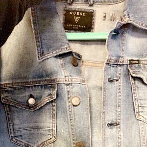 Guess Womens Jean Jacket Denim Size Large.